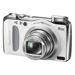 Fuji Finepix F500EXR 16 megapixel digital camera 15X optical zoom 3-inch LCD White - 4GB SDHC card + case bundle