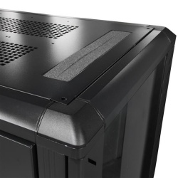 StarTech.com 25U Enterprise-Grade Server Rack Cabinet, 19in Enclosed 4-Post Rack with 33in (83cm) Mounting Depth and 1764lb (800kg) Weight Capacity