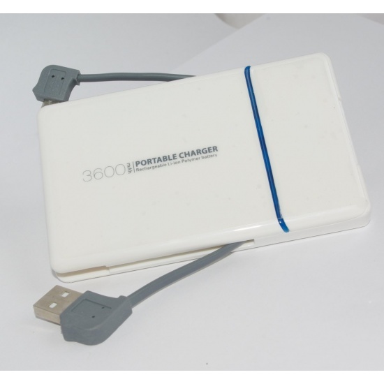 EyezOff LP52 3600mAh Portable Charger Power Bank With USB Micro USB 30-pin iPhone 4 Connectors Image