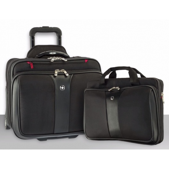 Wenger Patriot 17-Inch Roller 2-Piece Business Travel Set Image