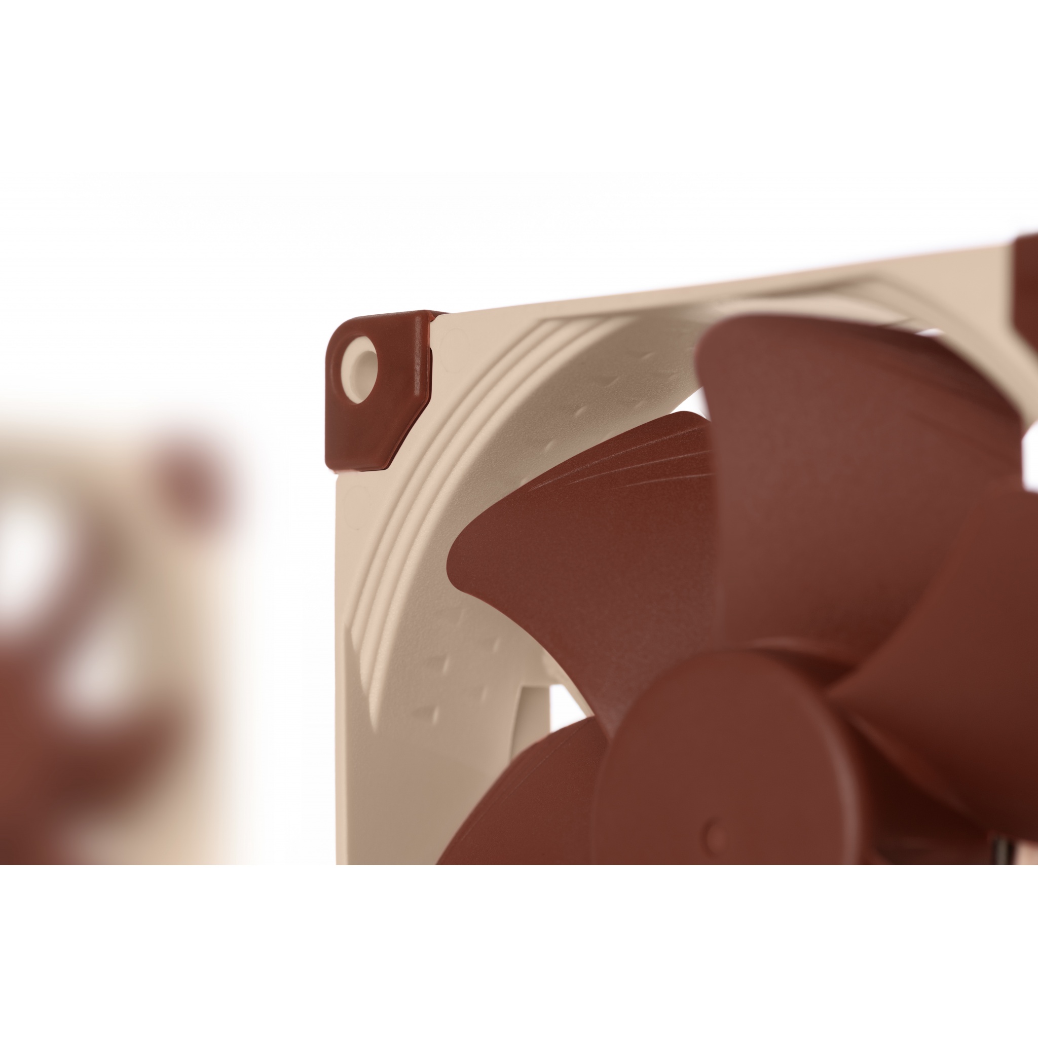 Noctua NF-A9 92mm 2000RPM Case Fan - Beige, Brown